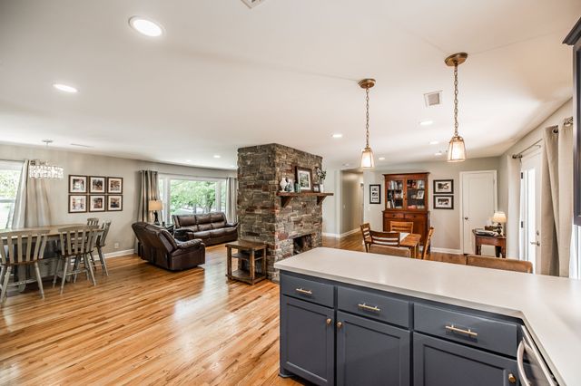 503 N Pawnee Dr, Springfield, TN 37172