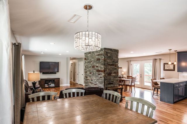 503 N Pawnee Dr, Springfield, TN 37172