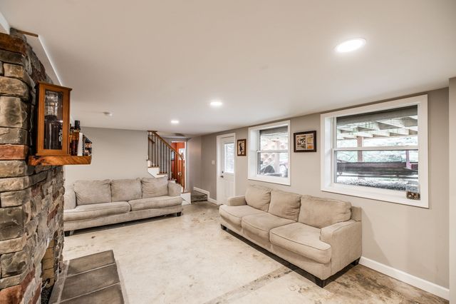 503 N Pawnee Dr, Springfield, TN 37172