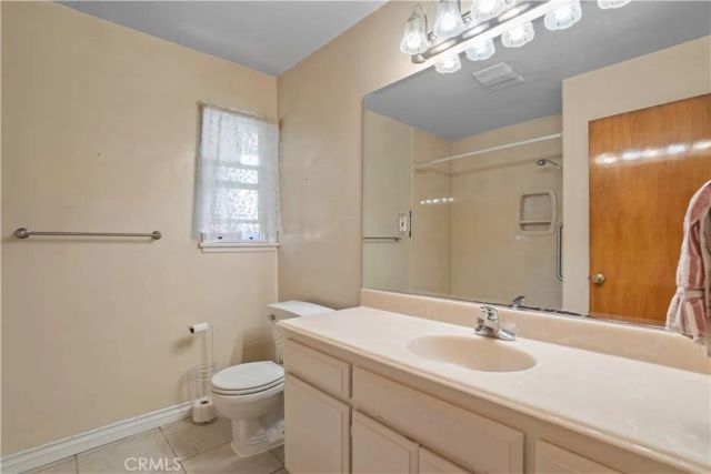 1220 W Young, Wilmington, CA 90744
