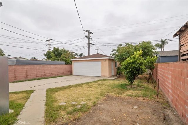 1220 W Young, Wilmington, CA 90744