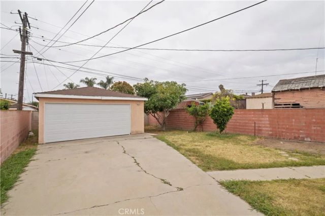 1220 W Young, Wilmington, CA 90744