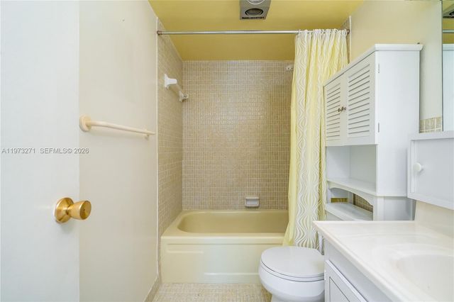 1445 Atlantic Shores Blvd 210, Hallandale Beach, FL 33009