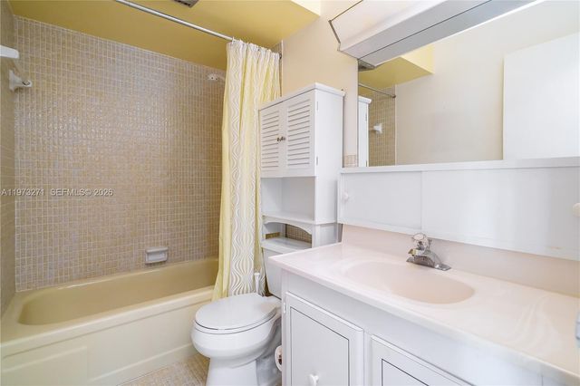 1445 Atlantic Shores Blvd 210, Hallandale Beach, FL 33009