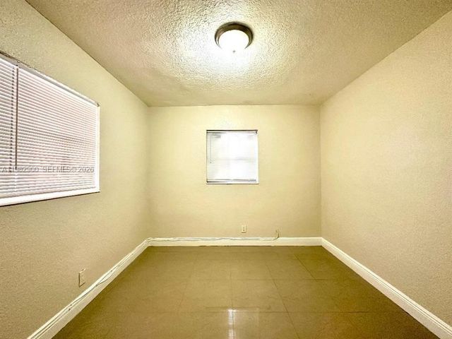 525 NW 15th Ter, Fort Lauderdale, FL 33311