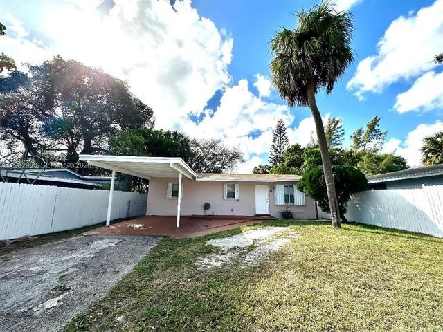 525 NW 15th Ter, Fort Lauderdale, FL 33311