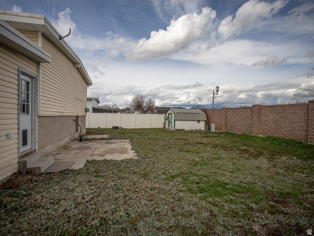 5101 S LAMBETH ST, Taylorsville, UT 84129