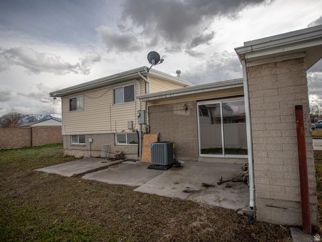 5101 S LAMBETH ST, Taylorsville, UT 84129