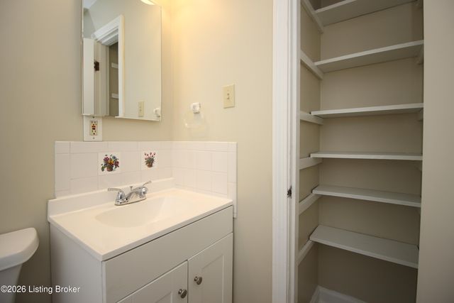 2511 Neblett Ave, Louisville, KY 40216