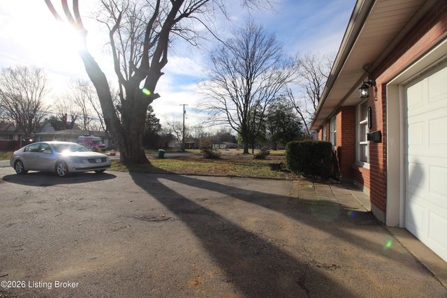 2511 Neblett Ave, Louisville, KY 40216