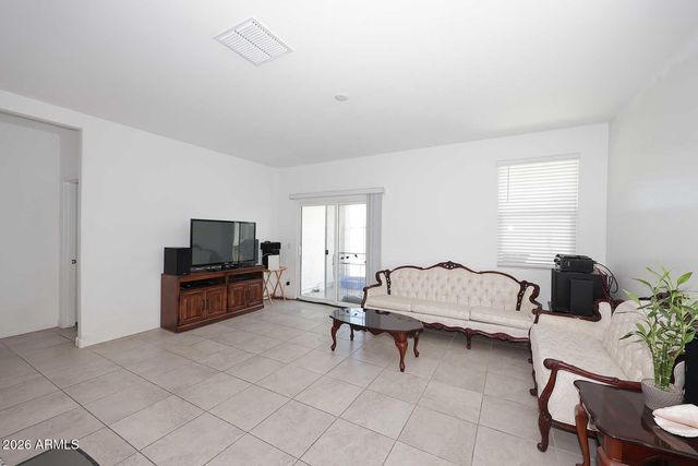 41012 W SUNLAND Drive, Maricopa, AZ 85138