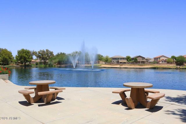 41012 W SUNLAND Drive, Maricopa, AZ 85138