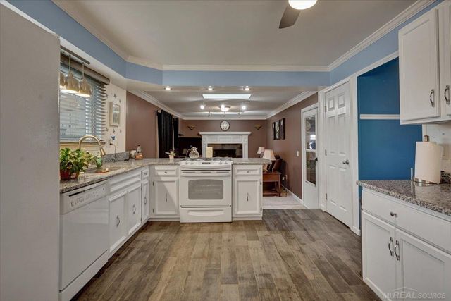 49033 Michelle Ann Drive, Chesterfield Twp, MI 48051