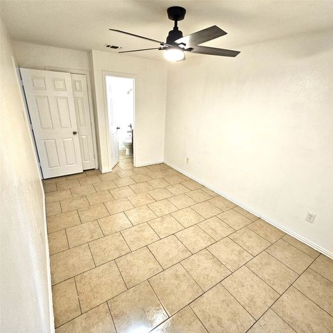 1810 Wiseman Avenue, Fort Worth, TX 76105