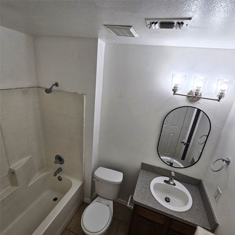 1810 Wiseman Avenue, Fort Worth, TX 76105