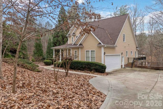 151 Maple View Drive, Troutman, NC 28166