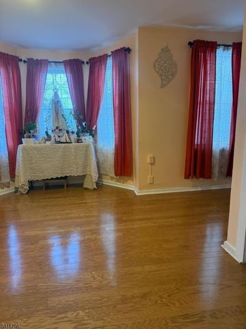 608 Adams Ave, Elizabeth City, NJ 07201