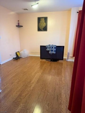 608 Adams Ave, Elizabeth City, NJ 07201