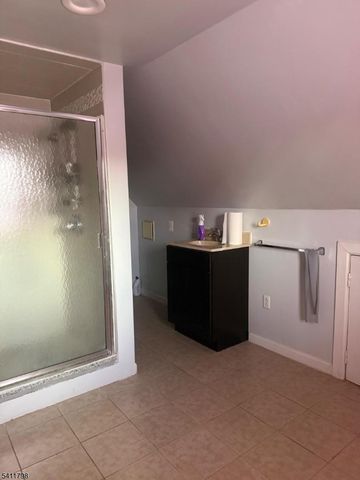 608 Adams Ave, Elizabeth City, NJ 07201