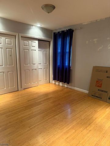608 Adams Ave, Elizabeth City, NJ 07201