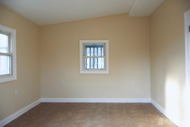 13 Carpathia Street, Piscataway, NJ 08854