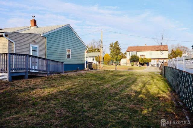 13 Carpathia Street, Piscataway, NJ 08854