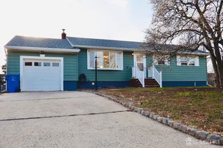 13 Carpathia Street, Piscataway, NJ 08854