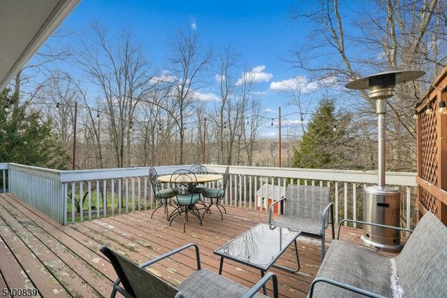 11 Hillcrest Dr, Randolph Twp., NJ 07869