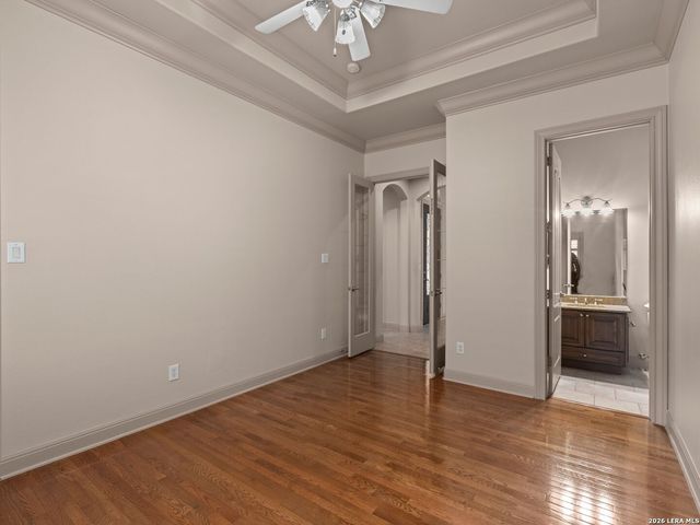 84 Westcourt Lane, San Antonio, TX 78257