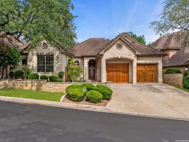 84 Westcourt Lane, San Antonio, TX 78257