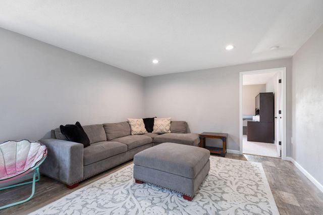 135 Dragonfly Lane, Branson, MO 65616