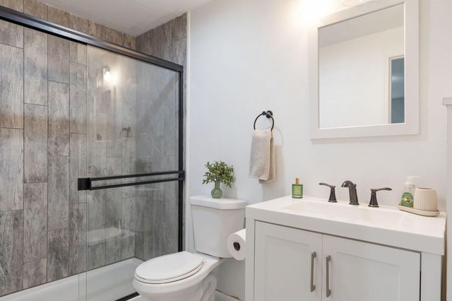 135 Dragonfly Lane, Branson, MO 65616