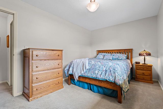 725 Hanson COURT, Onalaska, WI 54650