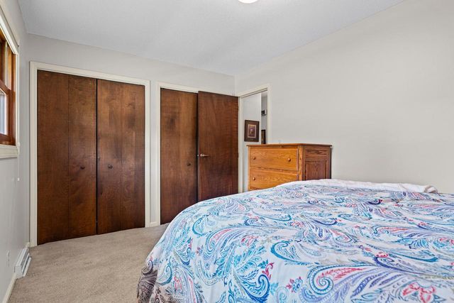 725 Hanson COURT, Onalaska, WI 54650