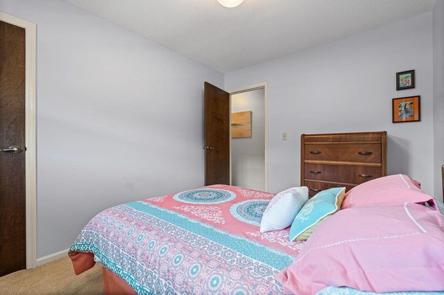 725 Hanson COURT, Onalaska, WI 54650