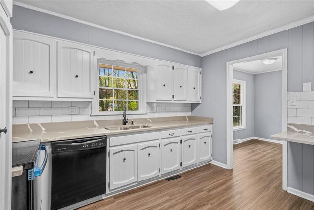 1903 Valley Lane, Dalton, GA 30720