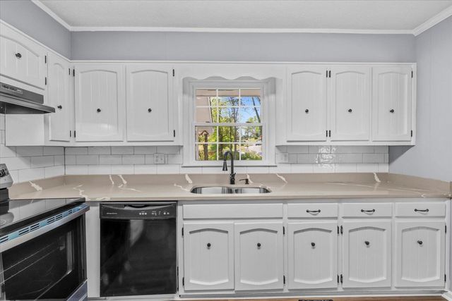 1903 Valley Lane, Dalton, GA 30720
