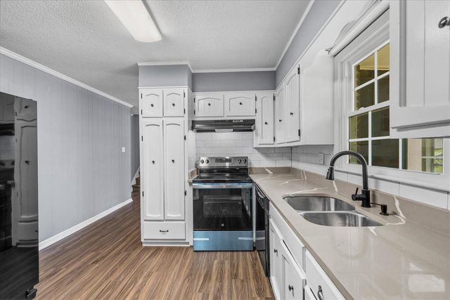 1903 Valley Lane, Dalton, GA 30720