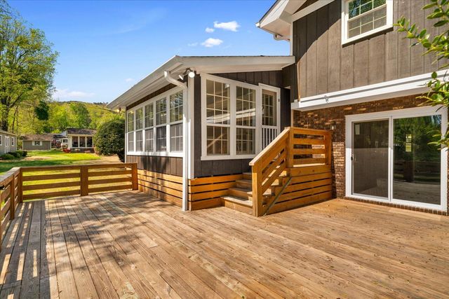 1903 Valley Lane, Dalton, GA 30720