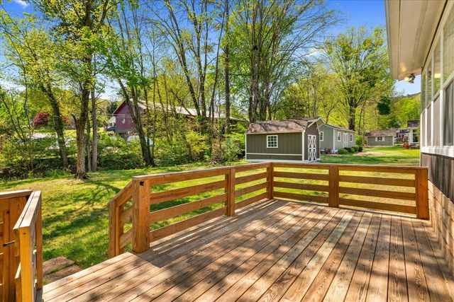 1903 Valley Lane, Dalton, GA 30720
