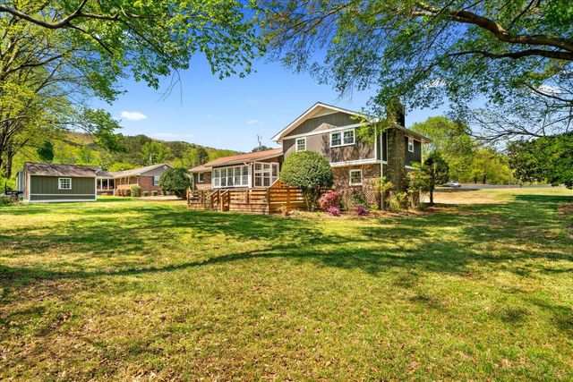 1903 Valley Lane, Dalton, GA 30720