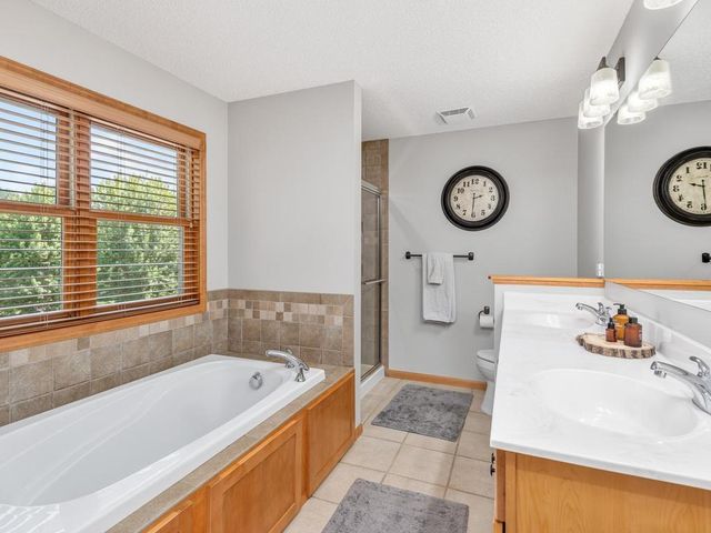 3861 Covey Trail, Minnetrista, MN 55375