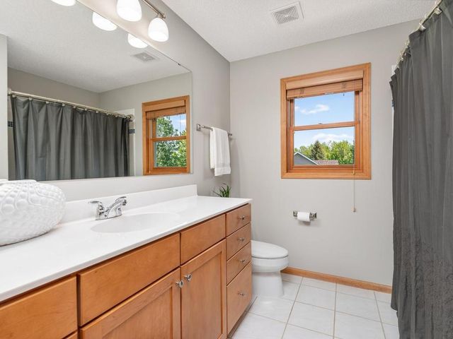 3861 Covey Trail, Minnetrista, MN 55375