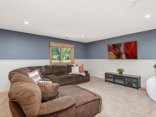 3861 Covey Trail, Minnetrista, MN 55375