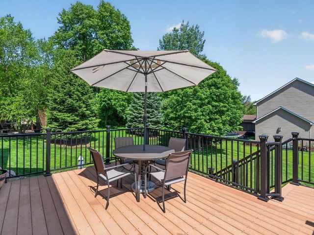 3861 Covey Trail, Minnetrista, MN 55375