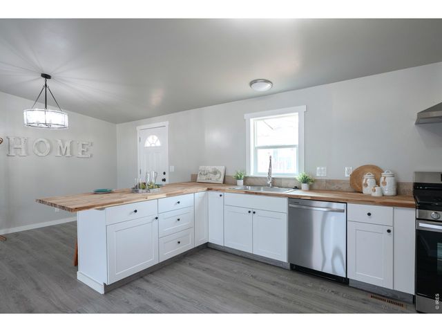 435 N 35th Ave 167, Greeley, CO 80631