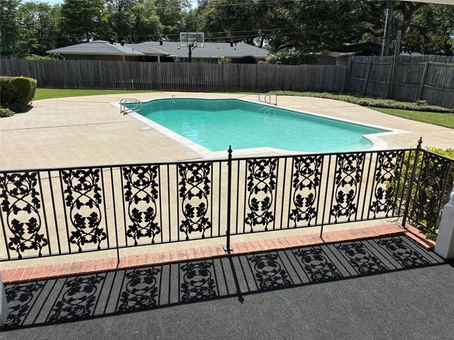 2304 Belmont Boulevard, Bossier City, LA 71111