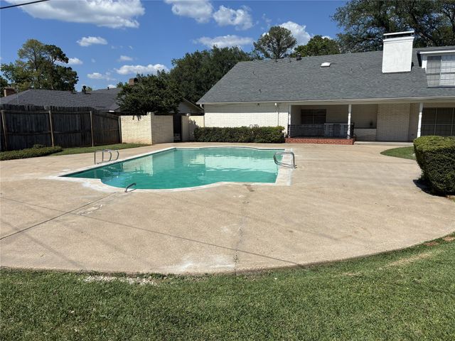 2304 Belmont Boulevard, Bossier City, LA 71111