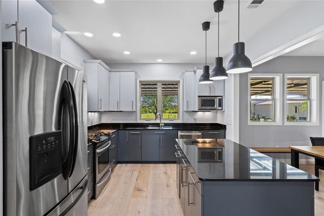 240 Durning Road, Van Alstyne, TX 75495