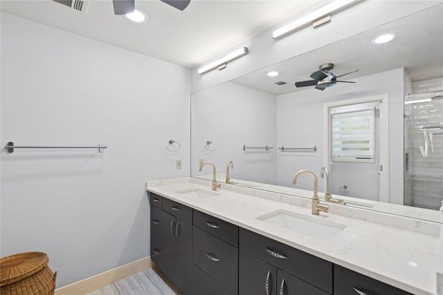 240 Durning Road, Van Alstyne, TX 75495